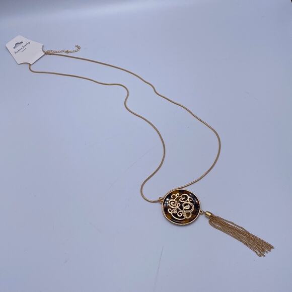 New Fashion Jewelry Tortoiseshell Disk Pendant Monogrammed Letter E Necklace - Picture 4 of 7